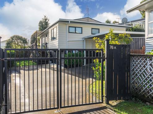 76A Sunnynook Road, Sunnynook