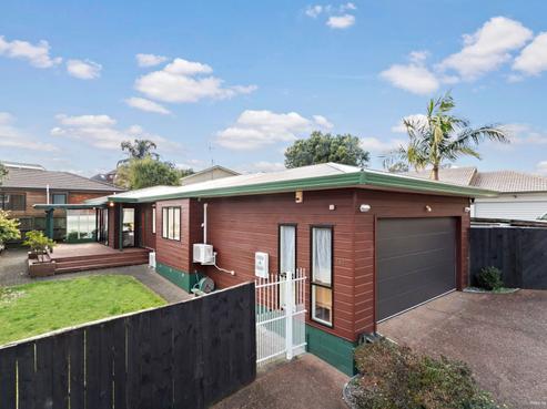 1/63 Gosford Drive, Botany Downs