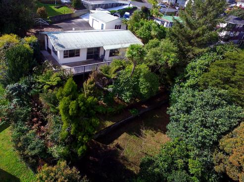 111 Marie Place, Thames