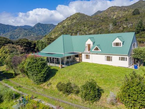 1617 Pawarenga Road, North Hokianga