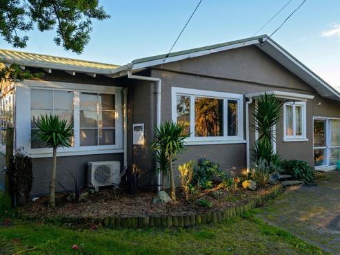11 Lee Road, Hannahs Bay