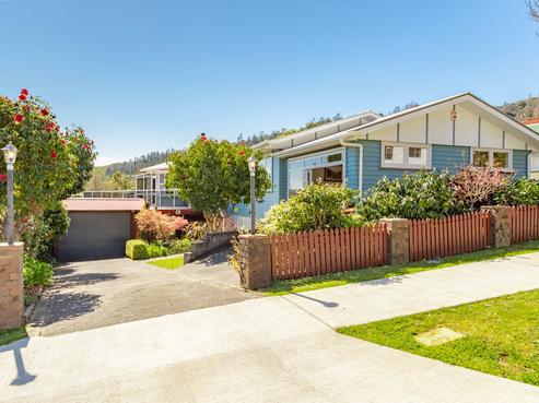 23 Dalton Grove, Stokes Valley
