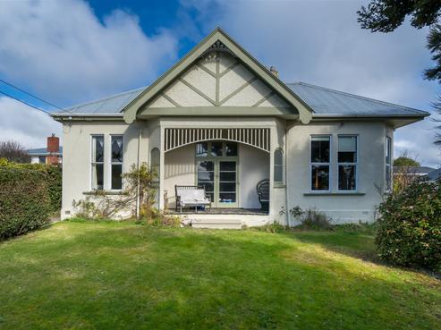 27 Picardy Street, Maryhill
