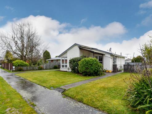 66 Sapphire Street, Casebrook