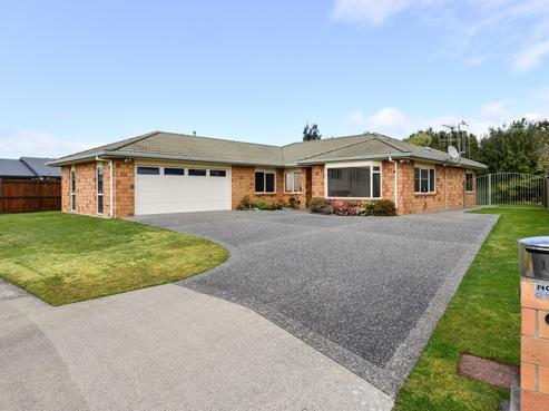 11 Logan Court, Chartwell