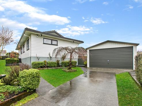 1 Barcroft Place, Clendon Park