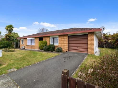 8A Rutland Street, Utuhina