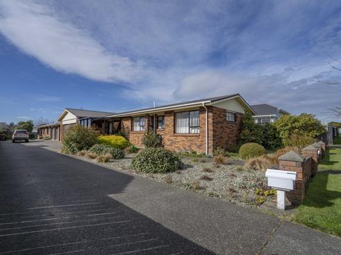 1/135 Margaret Street, Glengarry