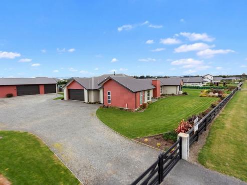 17 Leyland Crescent, Swannanoa