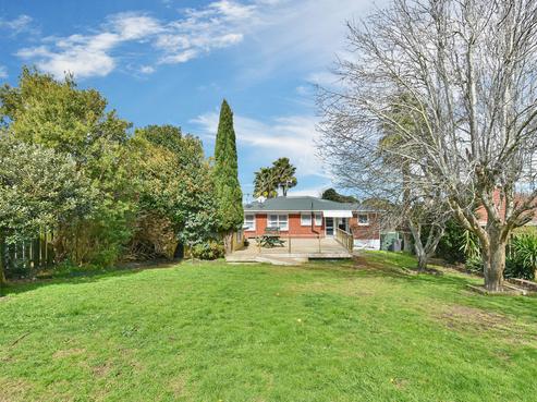 24 Waterview Road West, Takanini