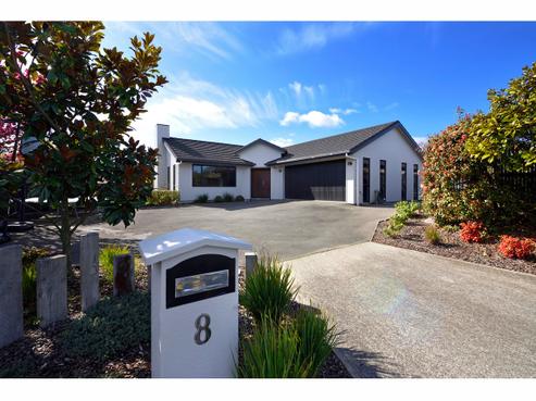 8 Garin Grove, Richmond