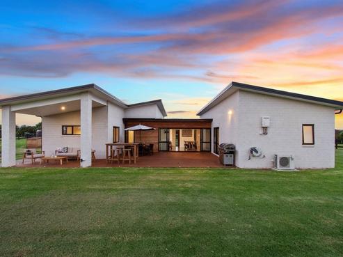 125 Wharf Road, Clarks Beach