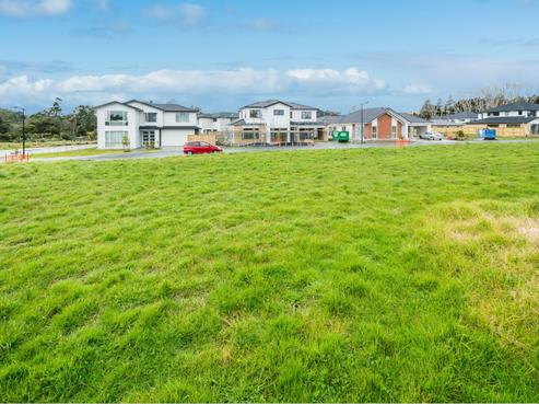 21 Saint Claire Road, Silverdale