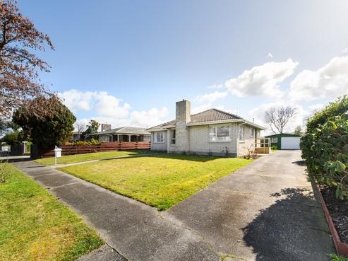 38 Abraham Crescent, Milson