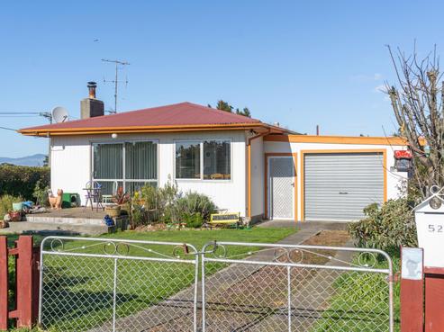 52 Woodward Street East, Featherston