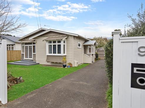 9 Ambury Avenue, Royal Oak