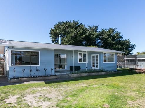 3 Exeter Crescent, Pirimai