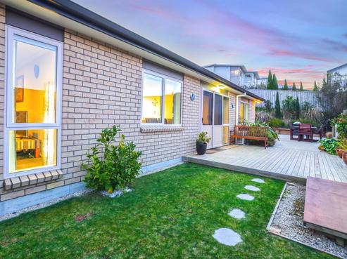 54 Te Puia Drive, Aotea