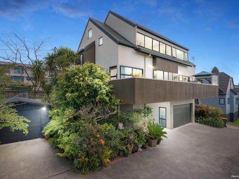 211A Onewa Road, Birkenhead