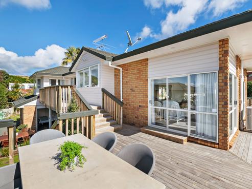 52 Waldorf Crescent, Orewa