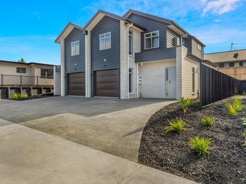 2/15 Onukutara Place, Huntington