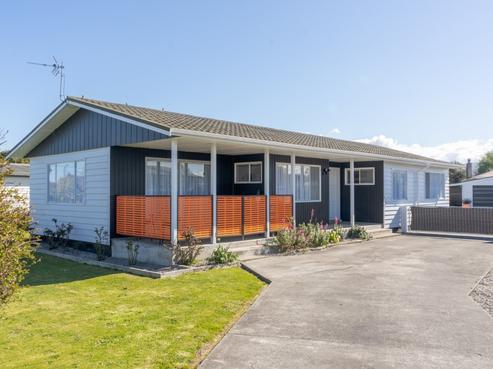 12 Fairbrother Street, Carterton