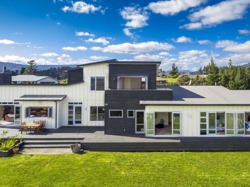 4 Mount Marua Way, Timberlea