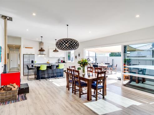 76 York Avenue, Tamatea
