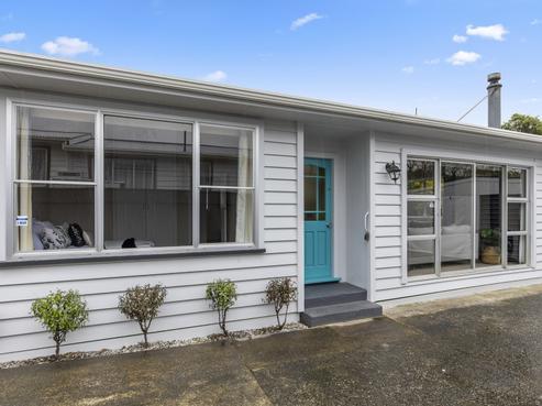 6A Korau Grove, Stokes Valley