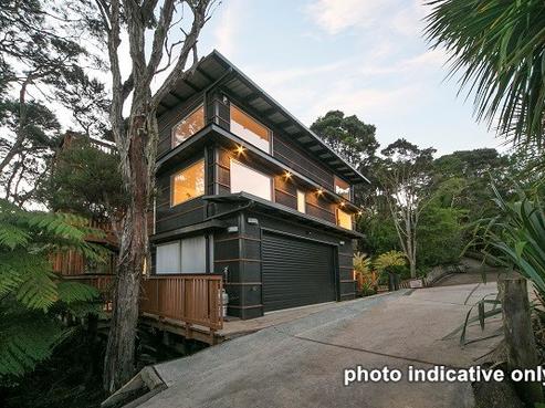 51D Rimutaka Place, Titirangi