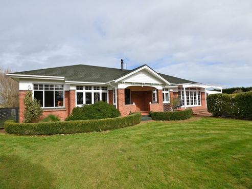 299 West Plains Road, West Plains