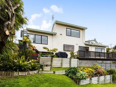 547A East Coast Road, Browns Bay