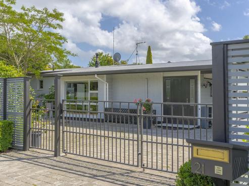 21 Mcmaster Street, Greytown