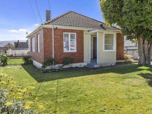 127 Waddington Drive, Naenae