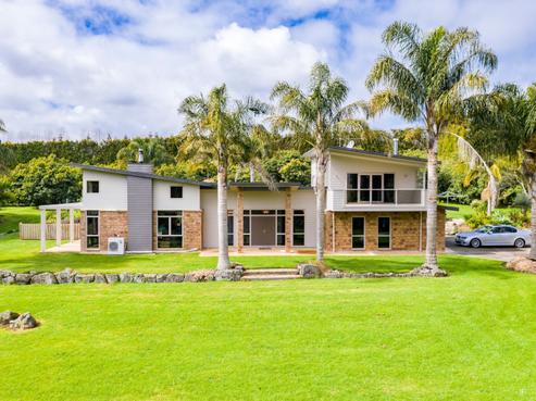 24 Baker Road, Poroti