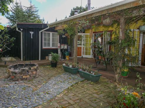 704 Backriver Road, Peria
