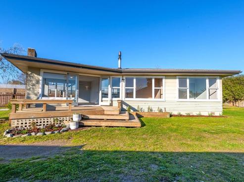 86 Invergarry Road, Hilltop