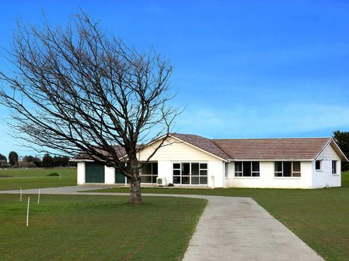 212 Flora Road East, Makarewa