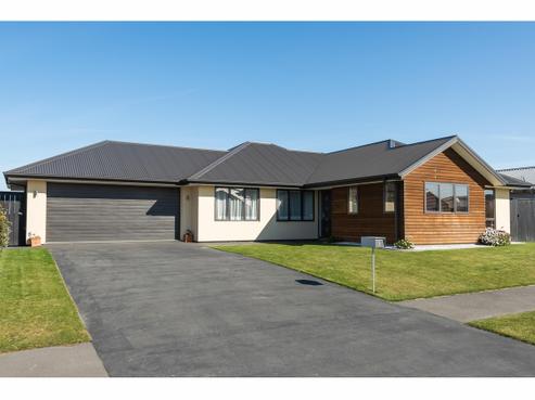 8 Winfield Drive, Wigram