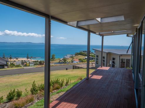 3 Sunrise Place, Cable Bay