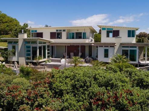 119 State Highway 10, Coopers Beach