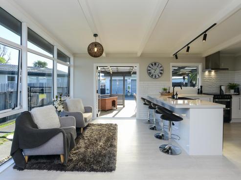 8 Bristol Street, Tamatea