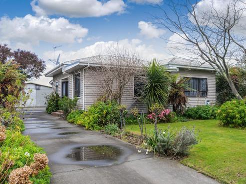 16 Gallipoli Road, Onekawa