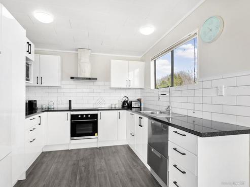 15A Chapman Crescent, Naenae