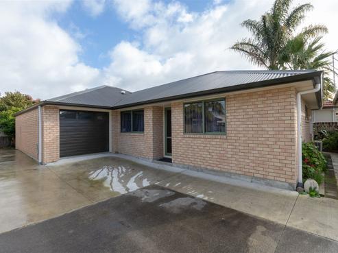 253 Dey Street, Hamilton East