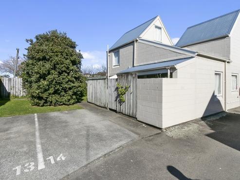 14/120 Randwick Road, Moera