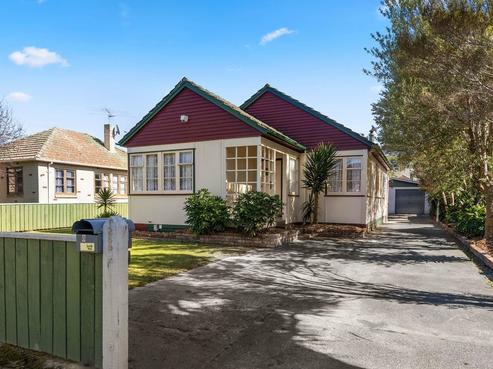 1289 High Street, Taita