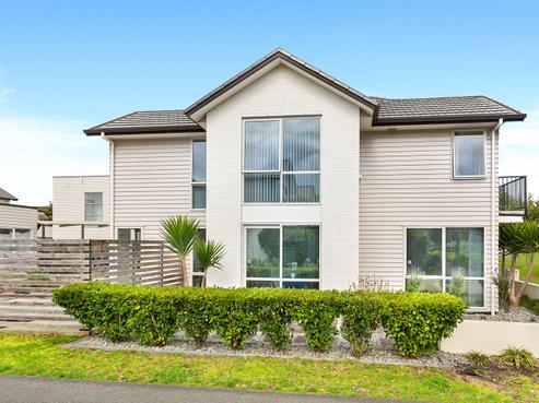25 Phar Lap Crescent, Takanini