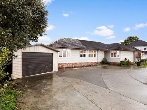 30 Enderby Drive, Te Atatu Peninsula