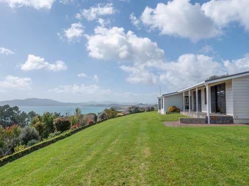 43 Cable Bay Heights Drive, Cable Bay